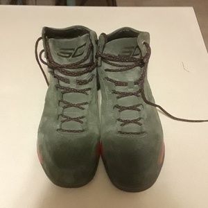 Rare suede steph Curry